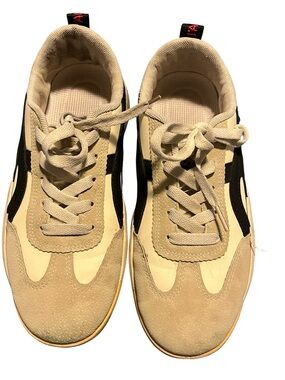J’Aoior Retro Casual Sneakers size 39 ladies